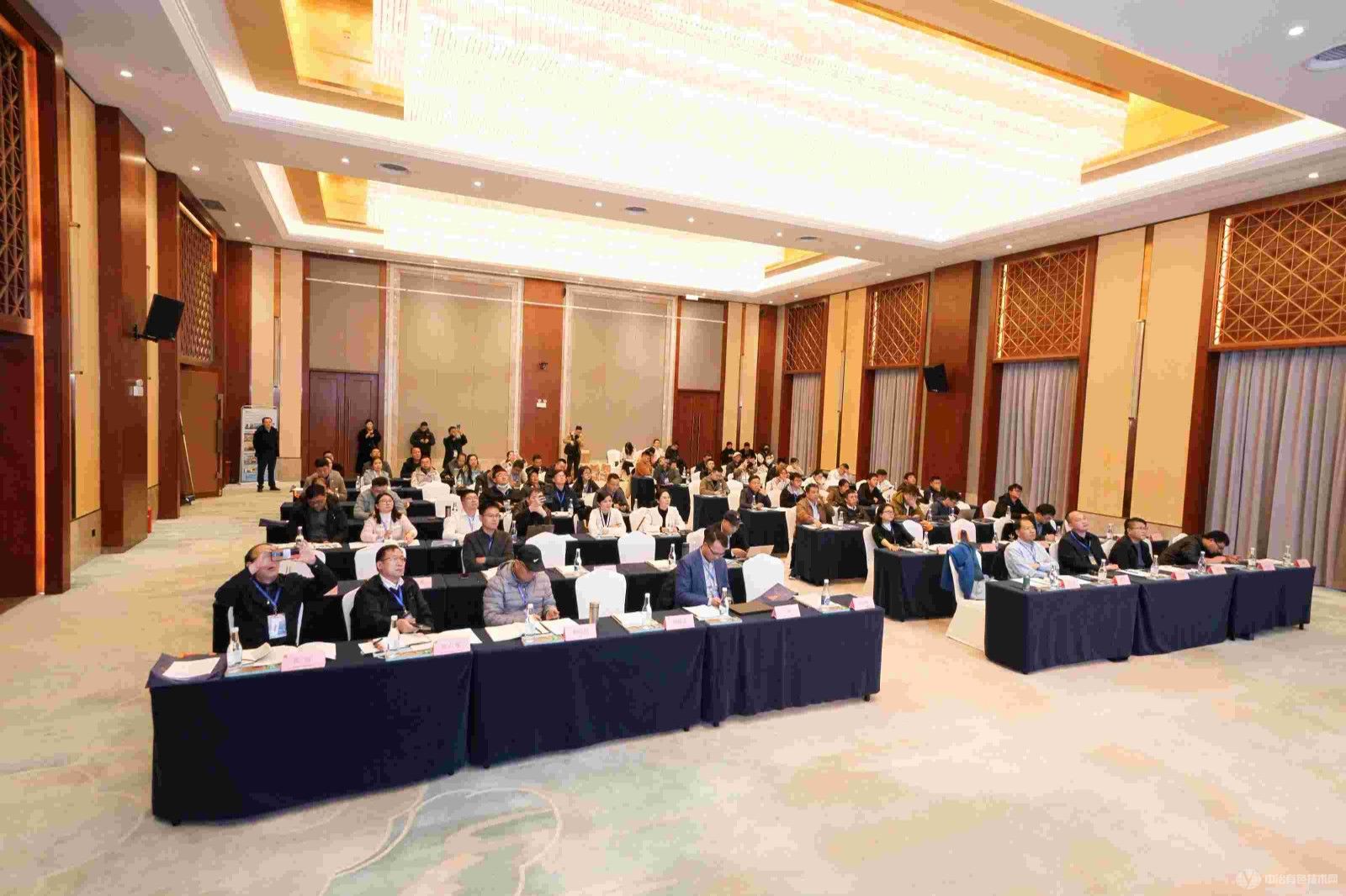 2024硫磷鈦資源與新能源協同創新發展論壇暨第一屆磷酸錳鐵鋰技術交流會現場照片