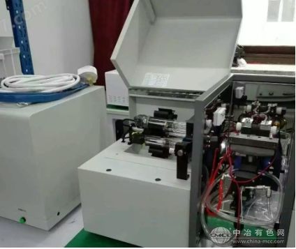 原子吸收分光光度計--火焰法