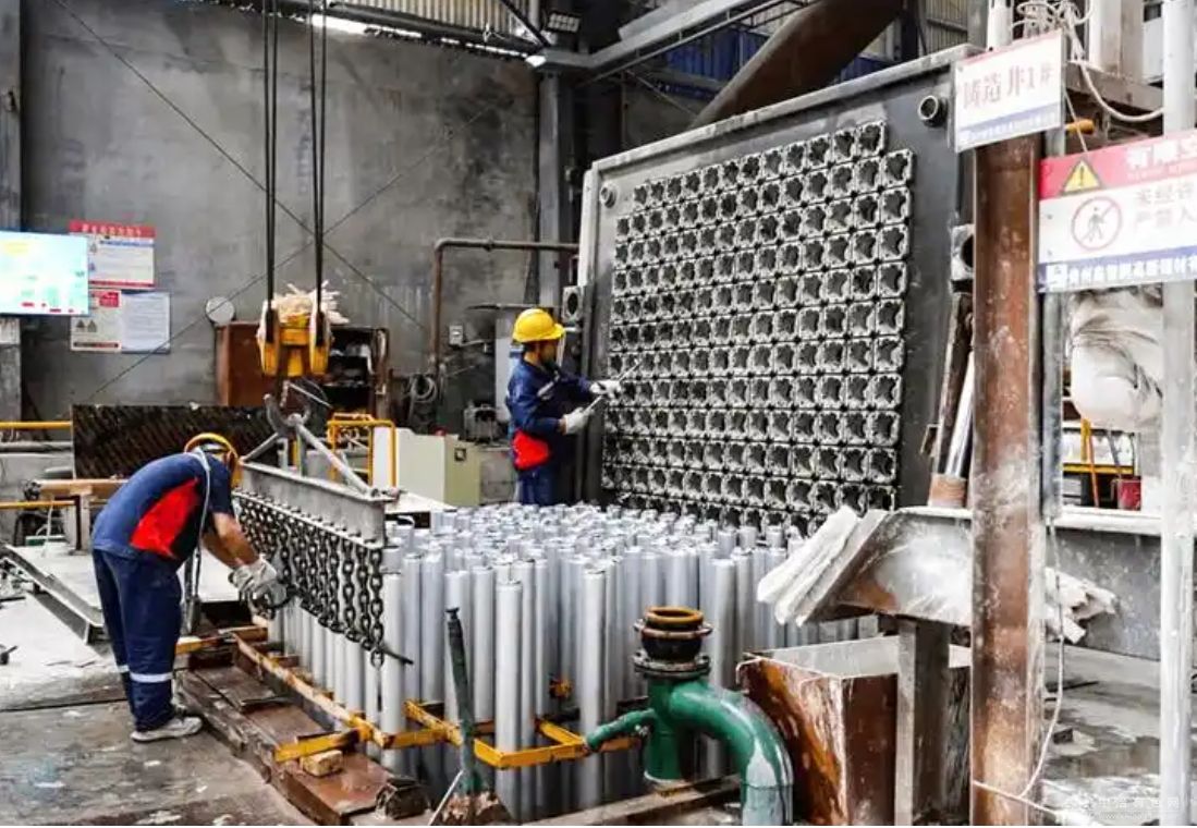 遵義鋁業突破鋁鋼焊接技術瓶頸 提升電解鋁設備耐用性