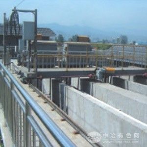橋式吸砂機
