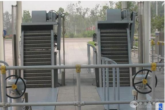 階梯箱式格柵除污機