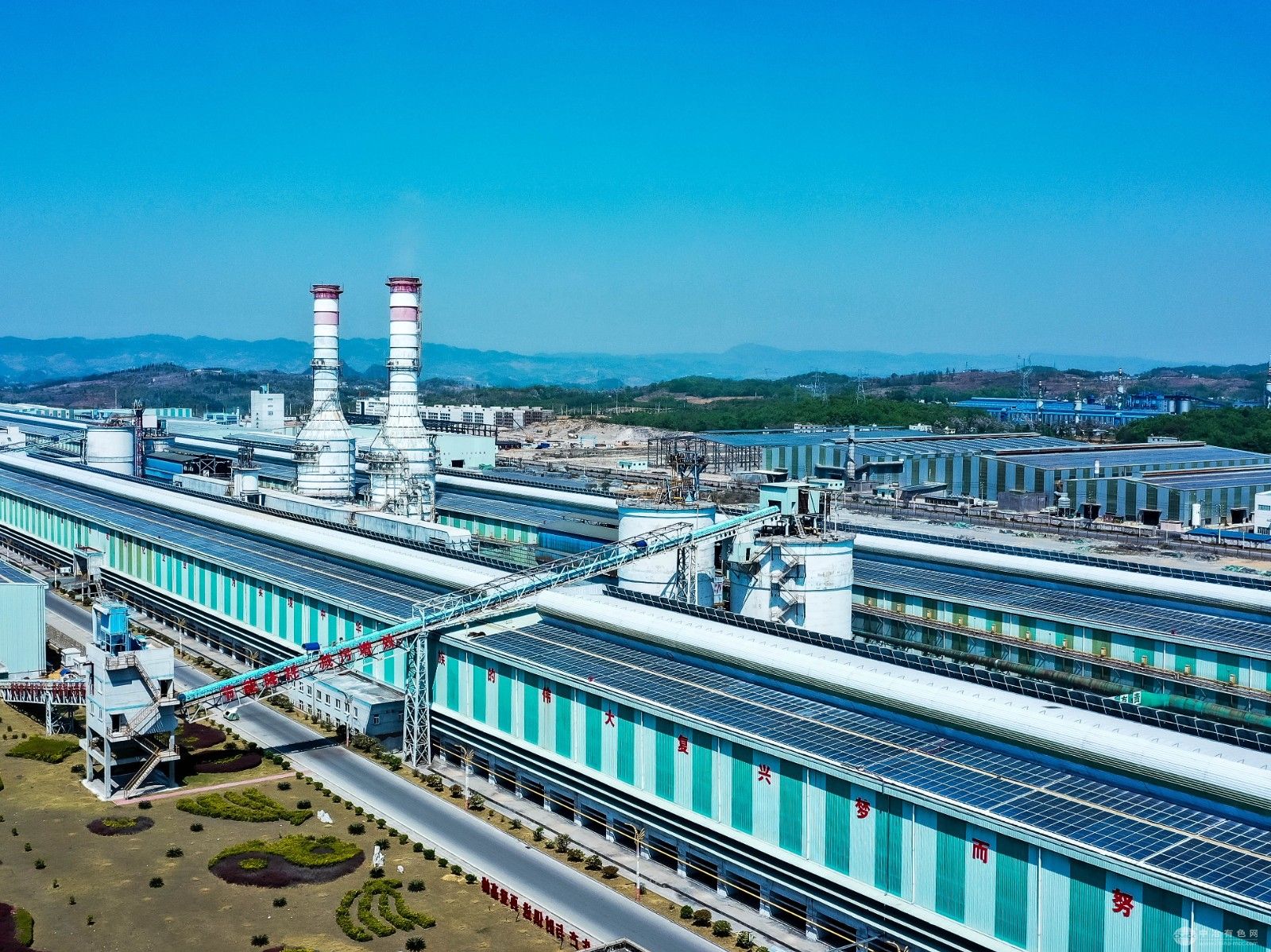16萬噸產能落地!云南宏合新型材料98臺600kA電解槽項目通過核驗